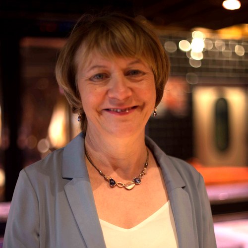 Caroline, Accounts and Finance